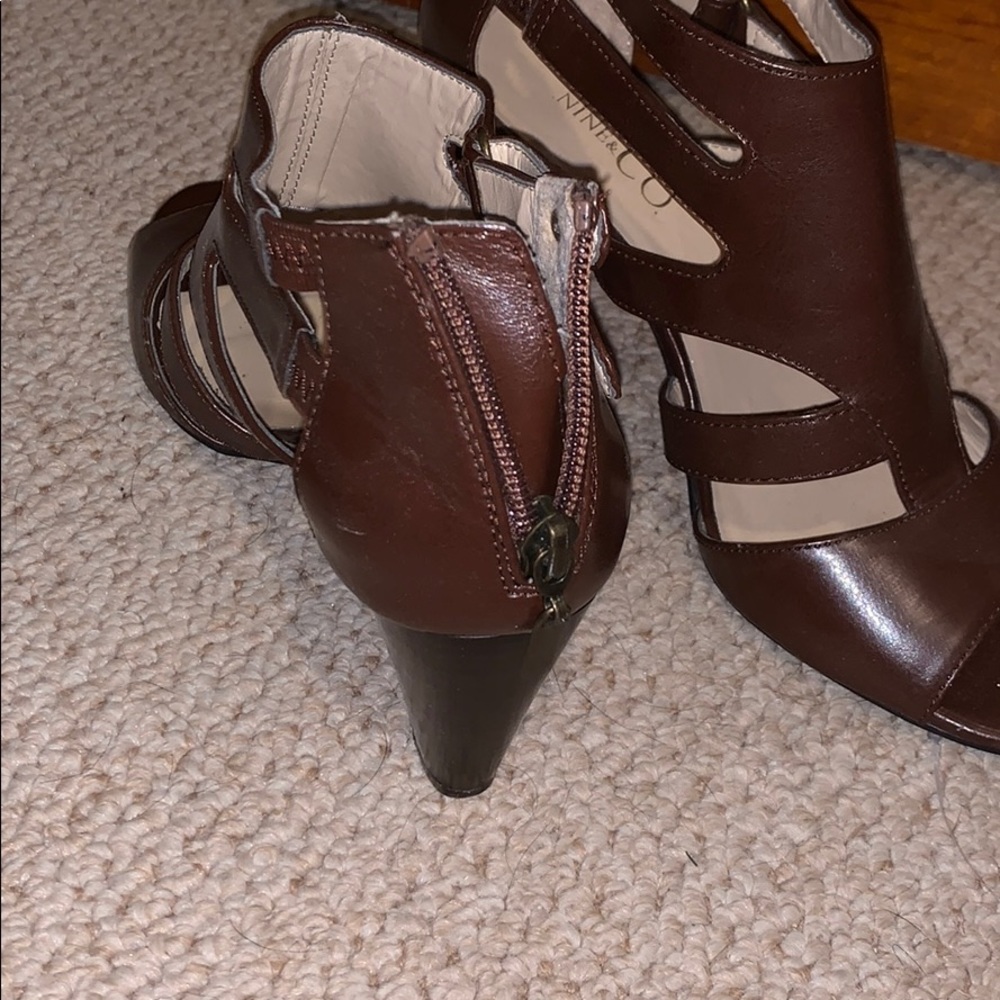 Heels - Picture 3 of 4